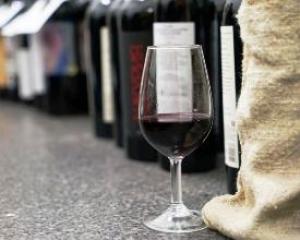 Власти Кубани выступили с инициативой установить минимальную цену на вино