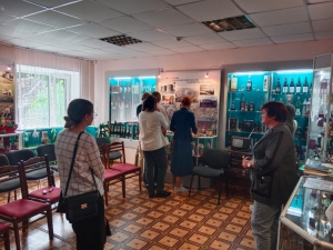 В музее виноградарства и виноделия ГКУ «Ставропольвиноградплодопром» прошла экскурсия для студентов-историков СКФУ