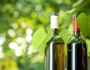 Севастопольский винзавод запустил новую торговую марку игристого вина «Крымский бриз»