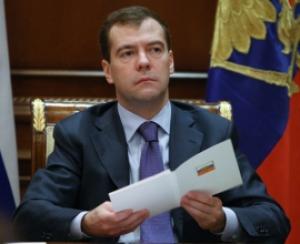 Медведев подписал постановление о регулировании производства вин