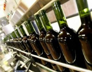 Импортеры вина допустили уход 80% компаний из России из-за мер Минфина