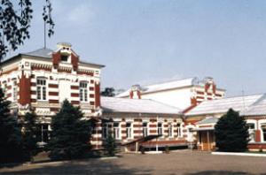 Одно из крупнейших винодельческих предприятий Ставрополья, АО «Прасковейское», начинает отсчет своей истории в 1898 году.