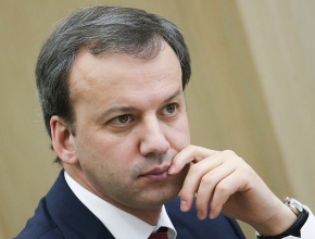 Дворкович: интернет-торговлю алкоголем могут протестировать на российском вине