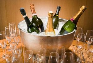 10 самых дорогих бутылок шампанского
